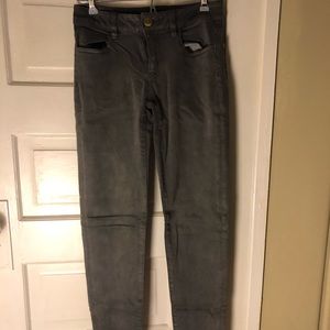 Grey American Eagle jeggings